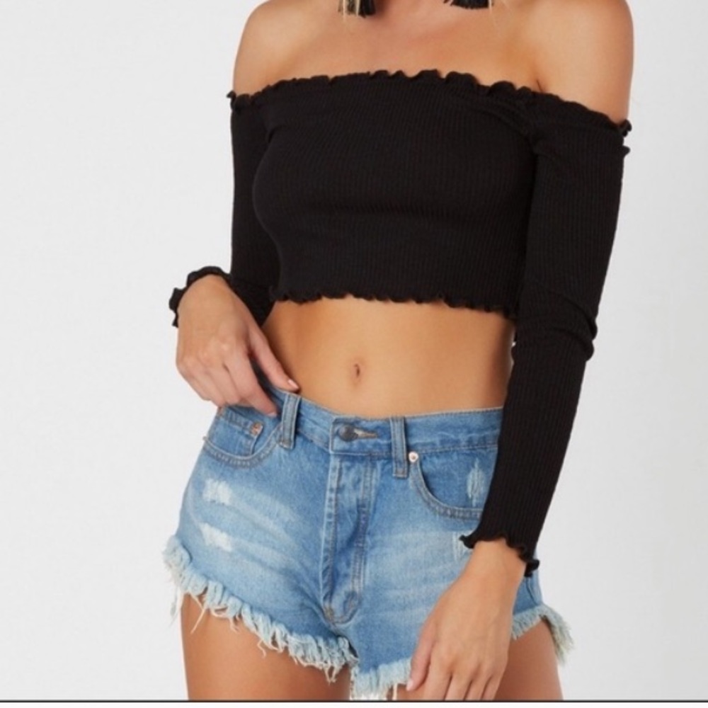 Black Missguided Off Shoulder Lettuce Hem Crop Top